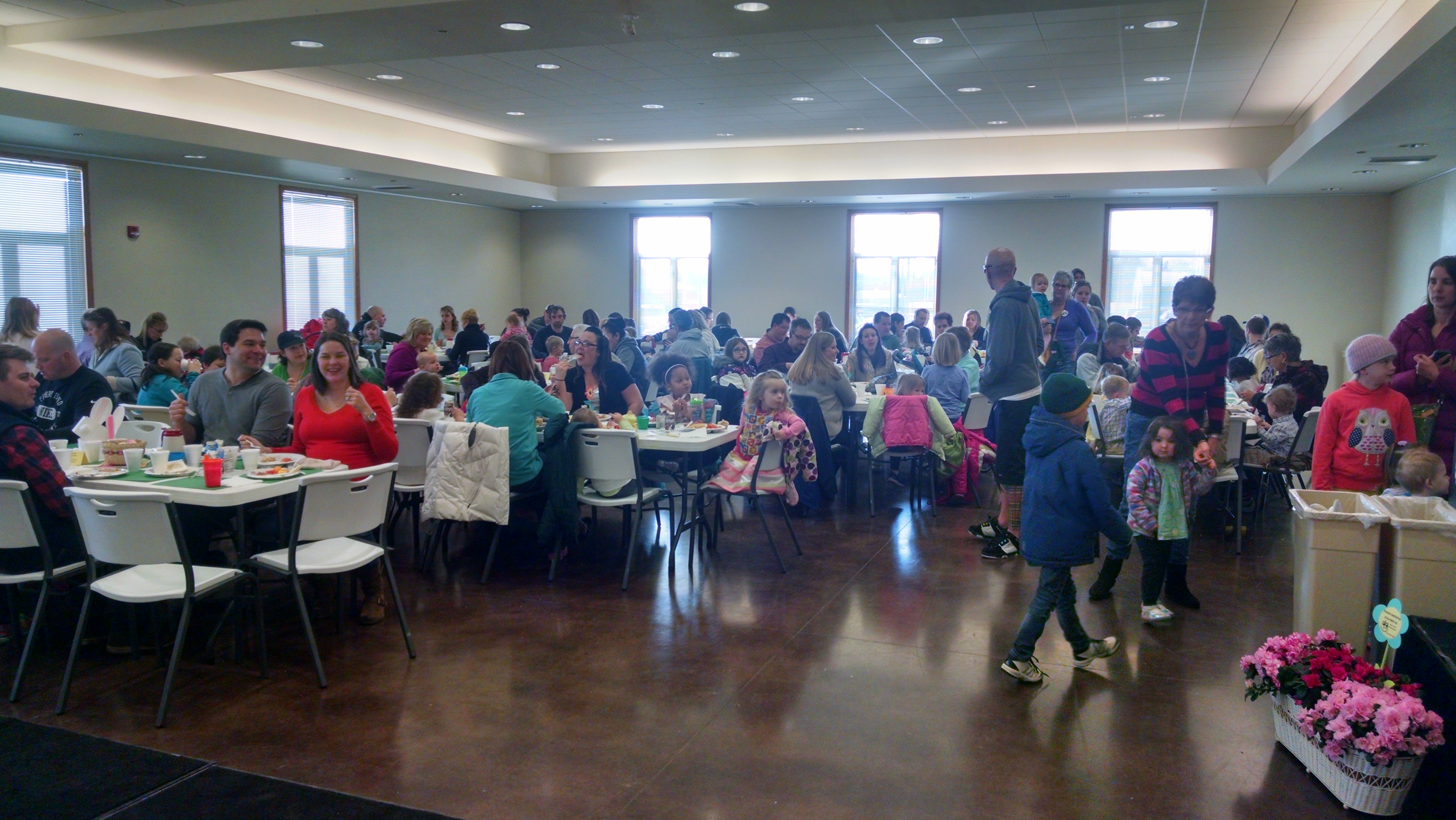 The huge crowd at the event.